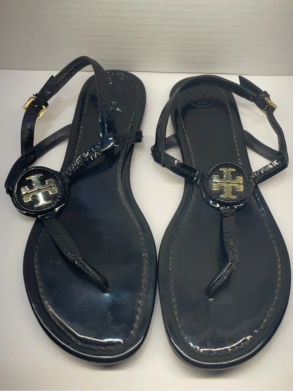 Tory Burch Sandals Dillan Black Leather Thong Gold Hardware Women Size 8 1/2